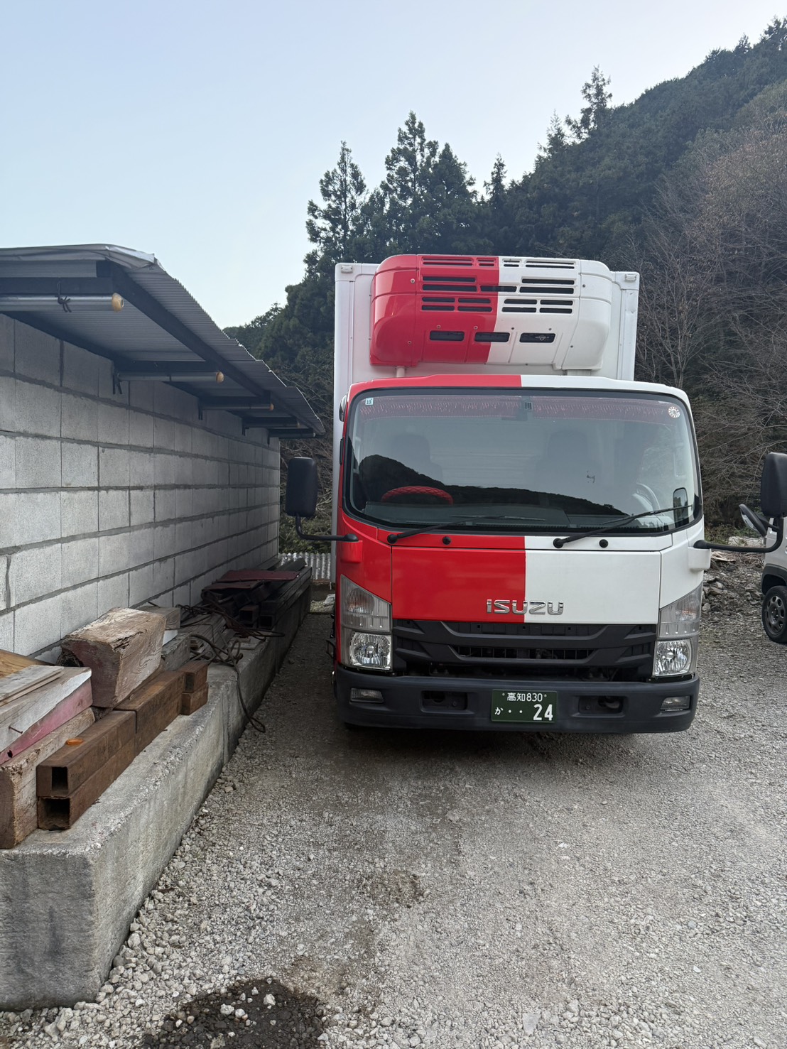 11月15日3t ワイドロング冷蔵庫　納車